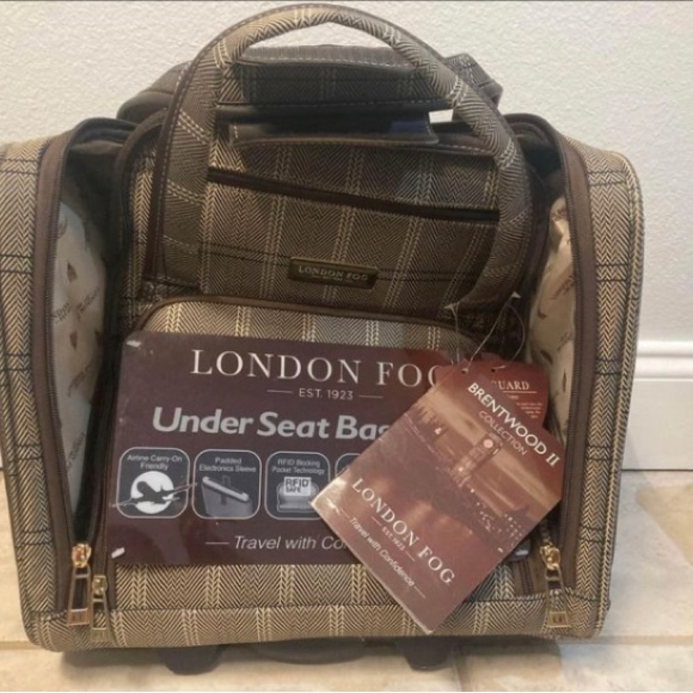 London Fog Luggage